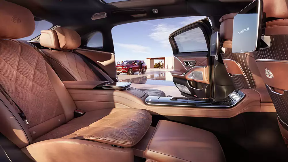 Intérieur du Mercedes-Maybach GLS au Garage de l'étoile à Genève