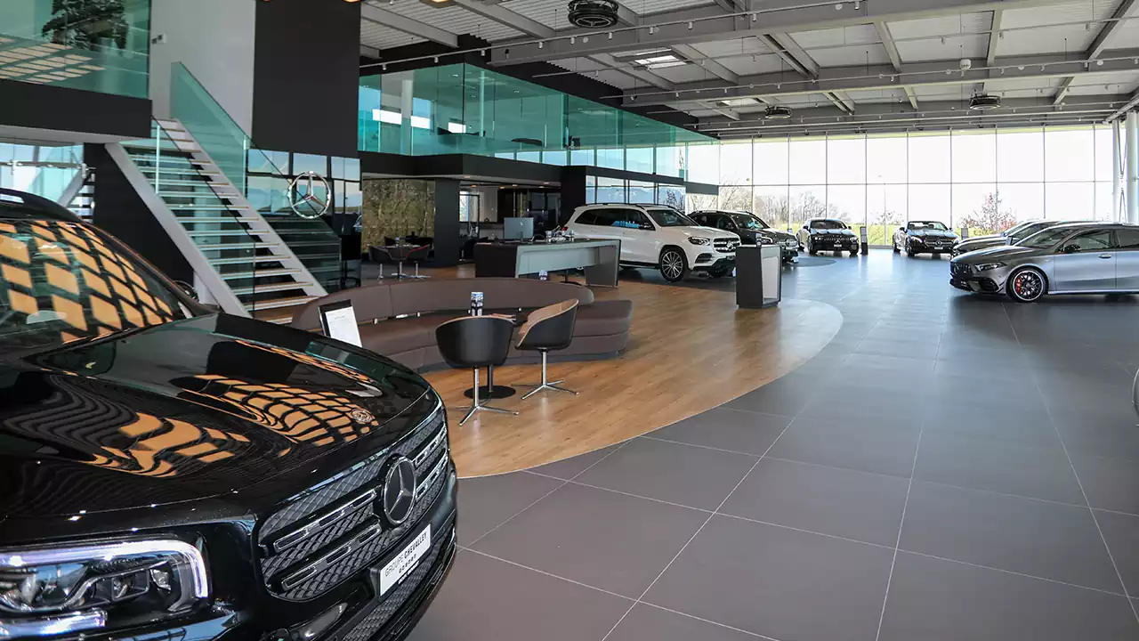 vue du showroom Mercedes-Benz mar2020 du garage de Nyon Groupe Chevalley