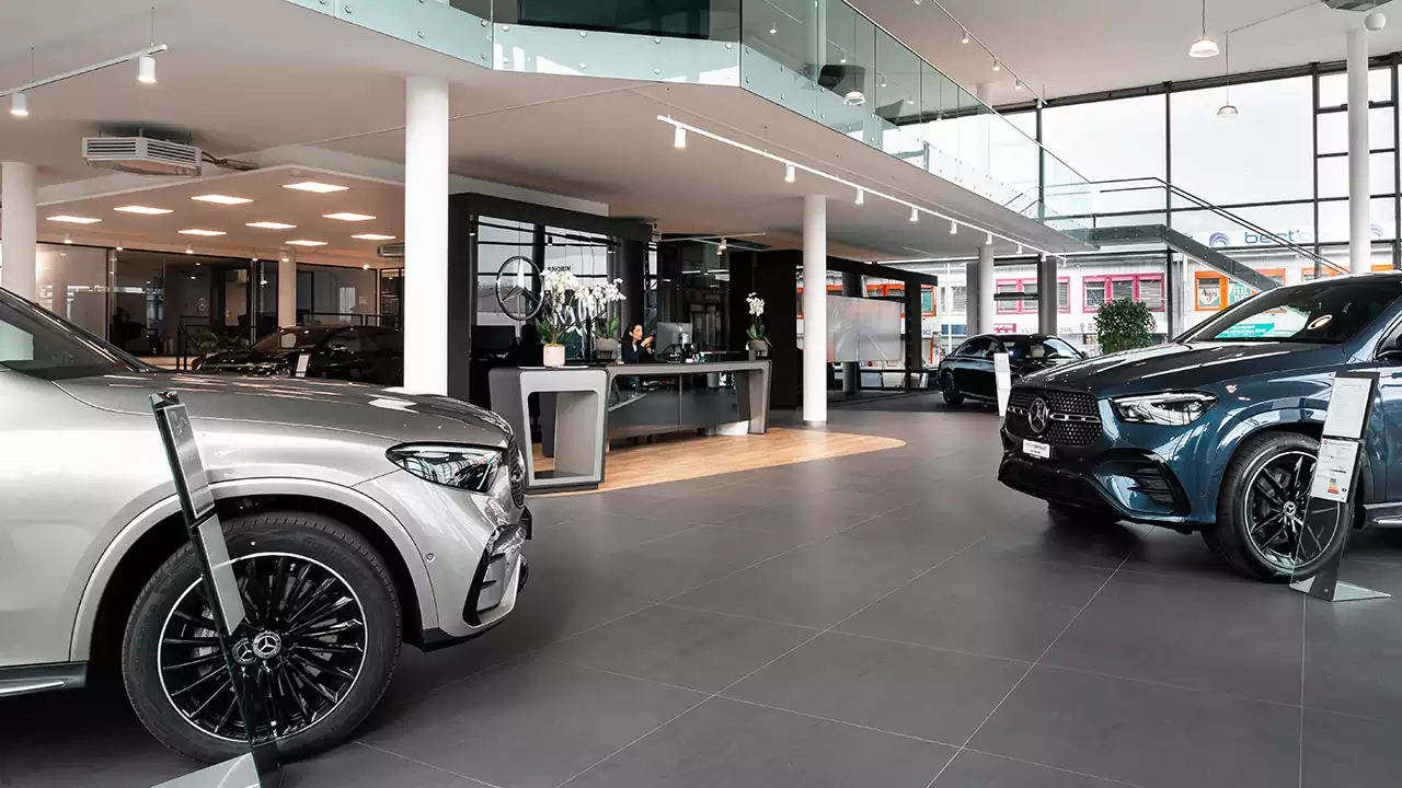 Showroom du garage Mercedes-Benz de la Marbrerie à Carouge