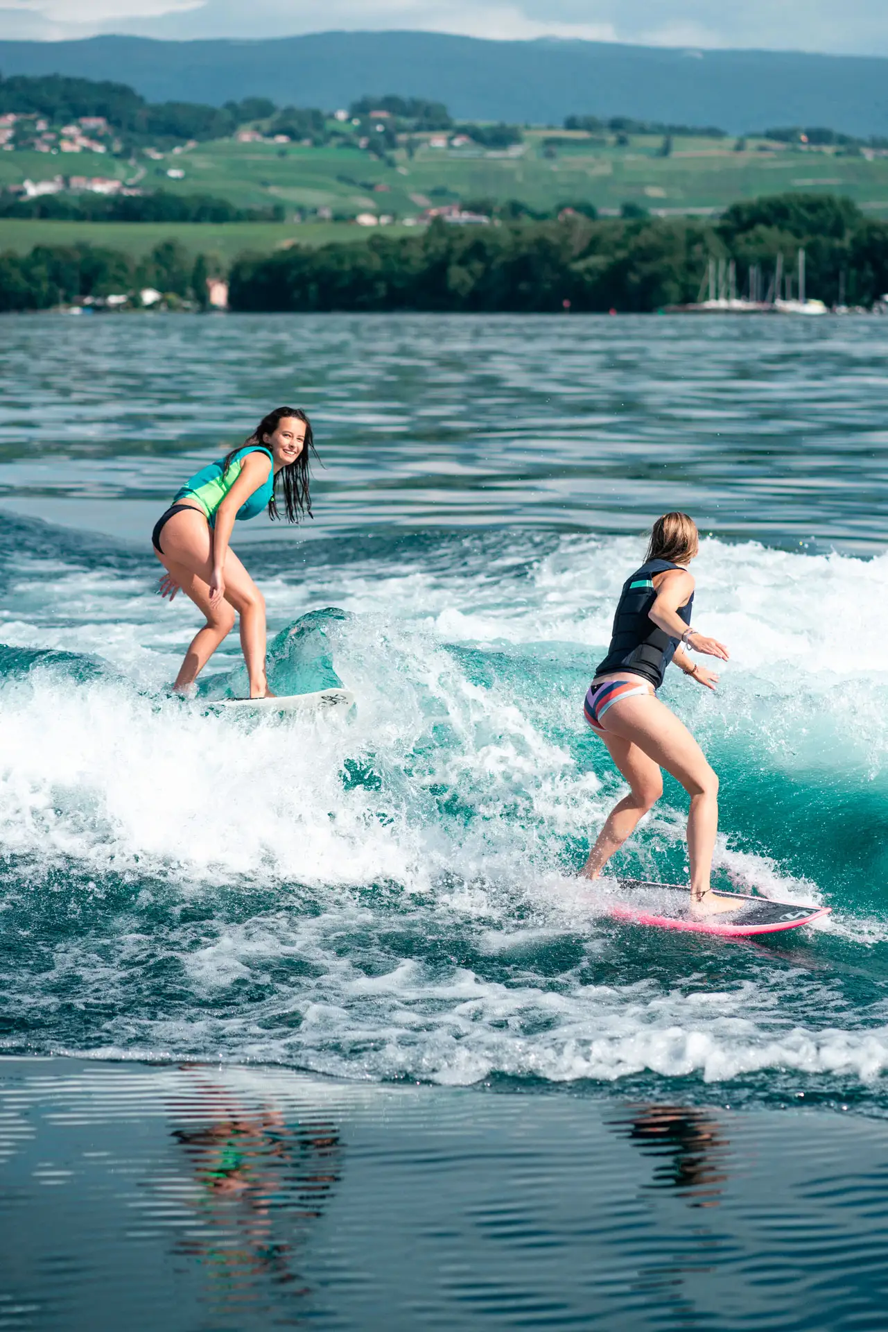 Lake_Side_Summer_Day_AMG_Mastercraft_2020_18_243004157.webp