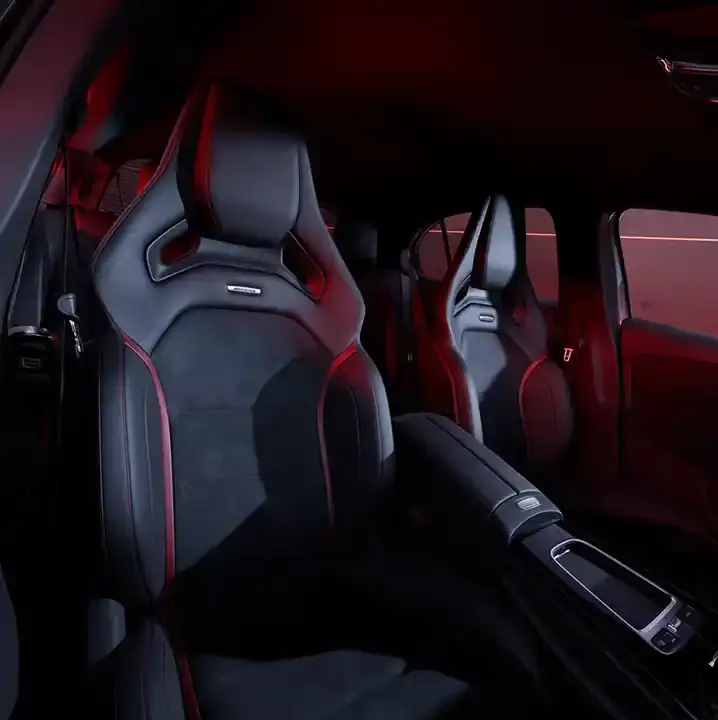 Sièges sport Performance AMG de la Classe A