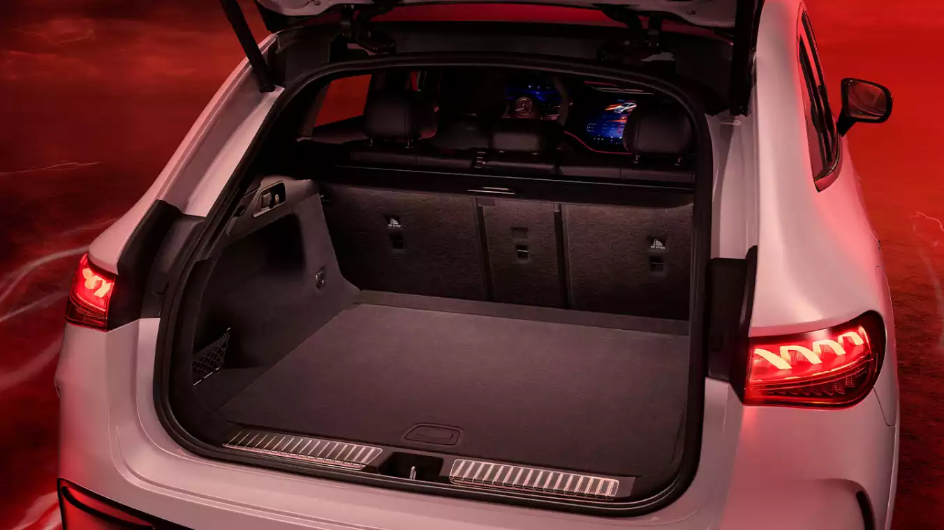 Taille du coffre du Mercedes-AMG EQE SUV
