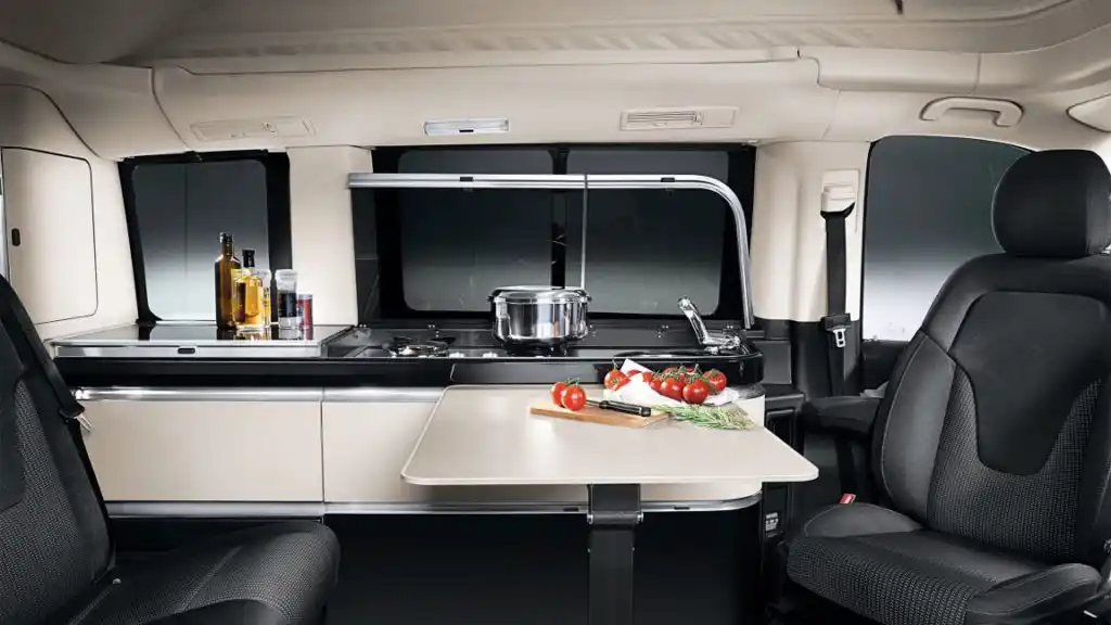 Mercedes Benz Chevalley | utilitaires vue aménagement intérieur