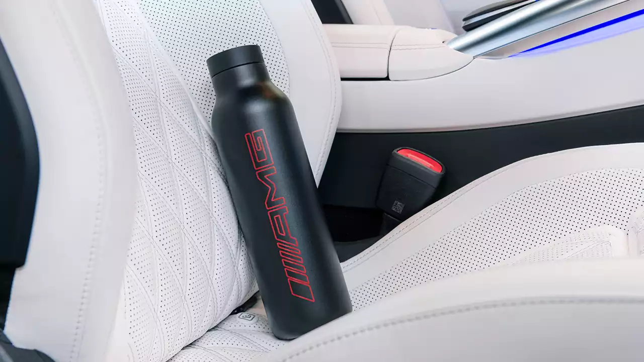 Gourde isotherme Mercedes AMG dans la boutique du Groupe Chevalley