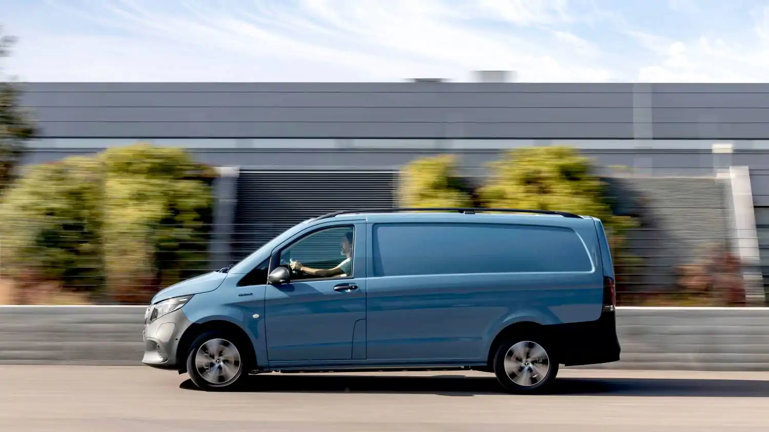 essai du route de l'utilitaire électrique eVito Mercedes-Benz