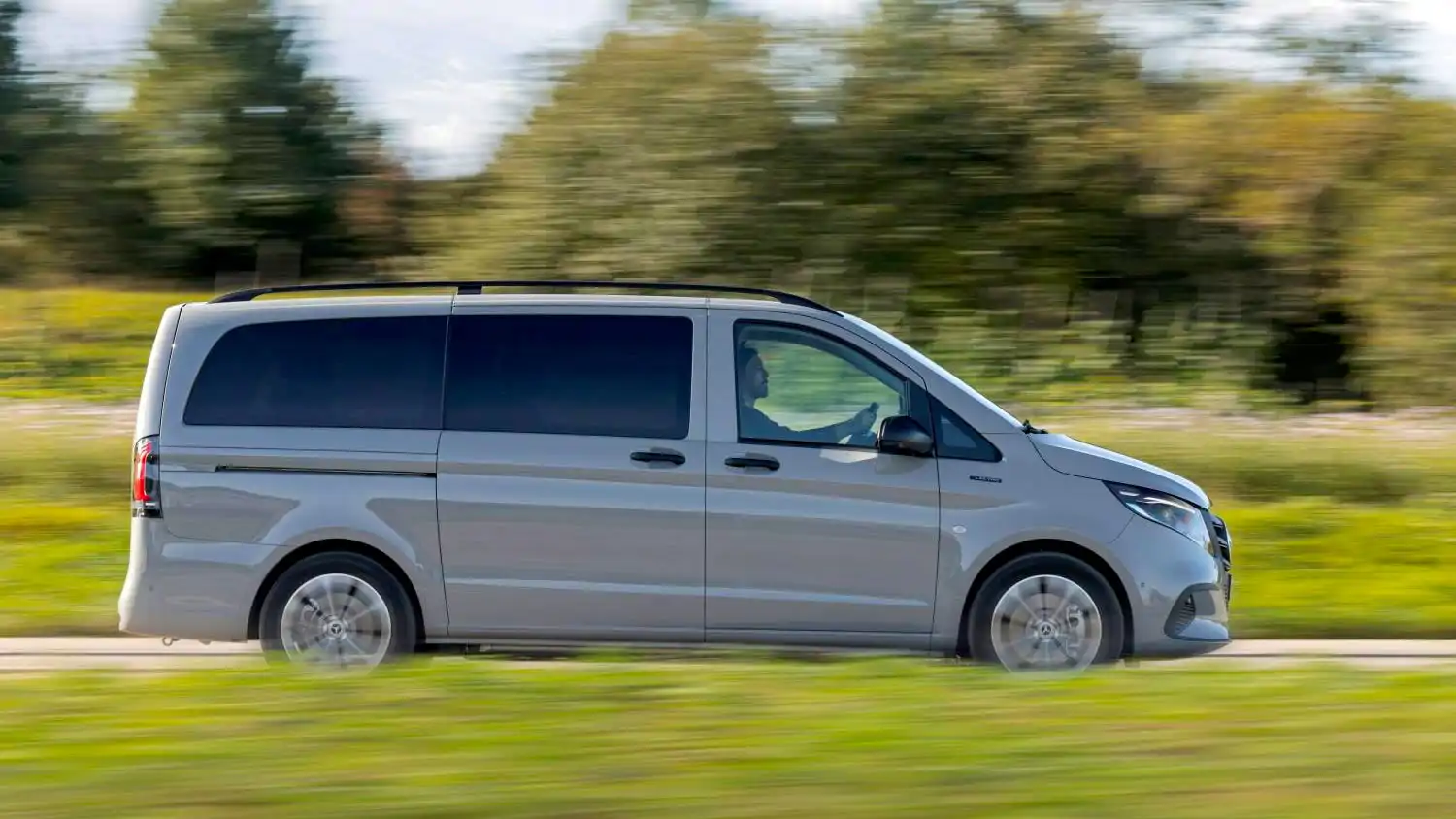 essai sur route de l'utilitaire électrique eVito Mercedes-Benz
