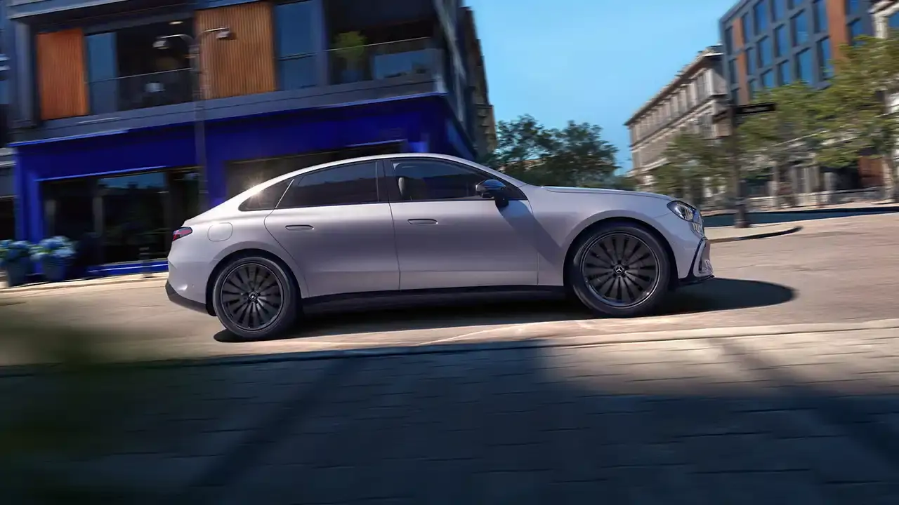 Pack agilité et confort de la Mercedes-Benz Classe C berline 100% électrique