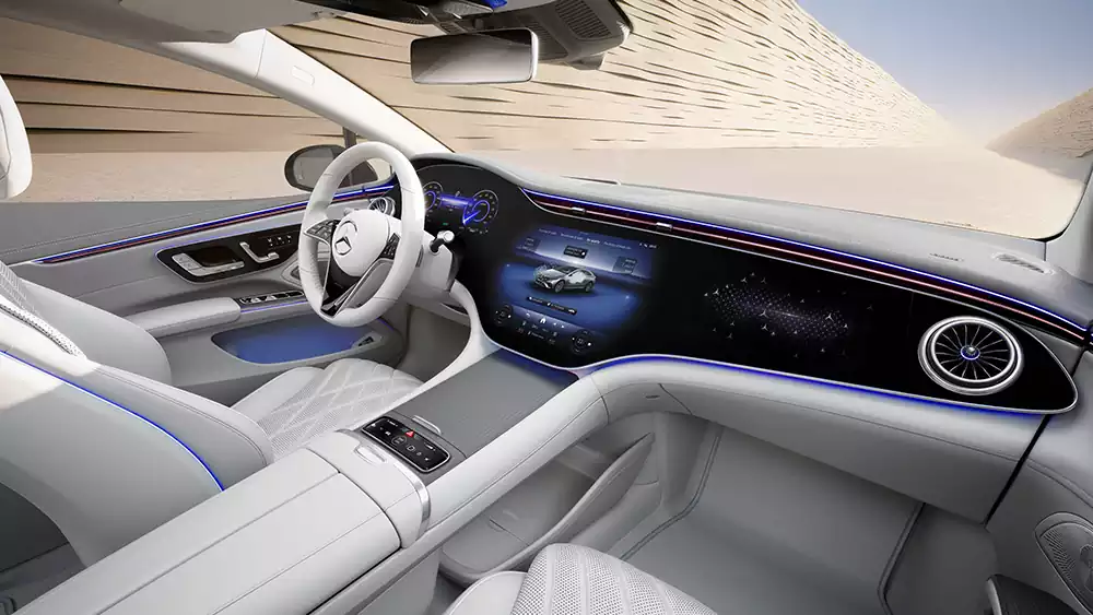 MBUX sur l'EQS Mercedes à Genève
