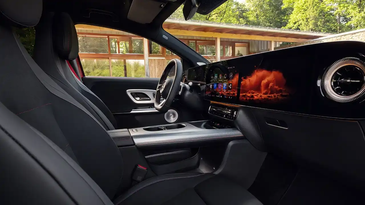Tableau de bord du Mercedes-Benz GLA avec technologie EQ 2026