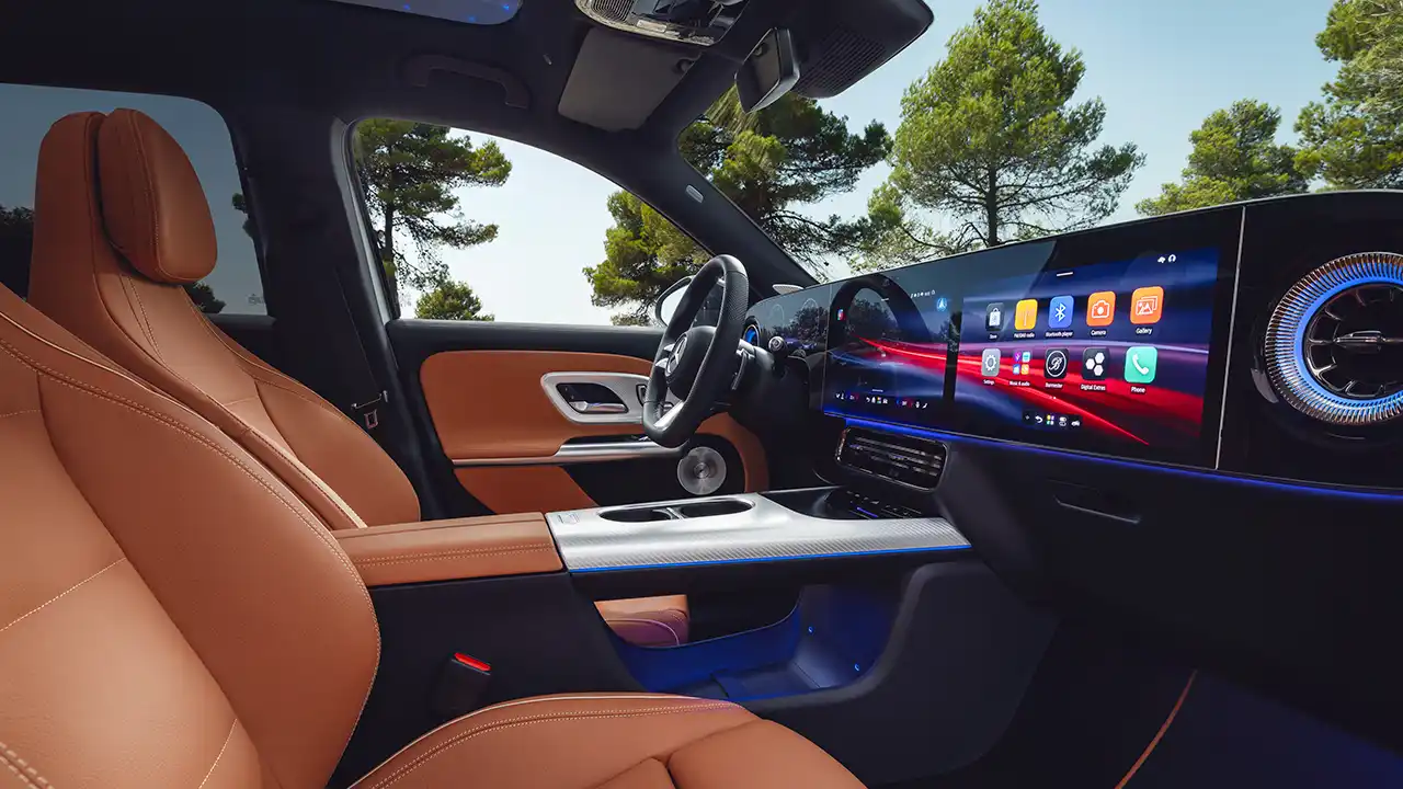 Tableau de bord du Mercedes-Benz GLB avec technologie EQ 2026