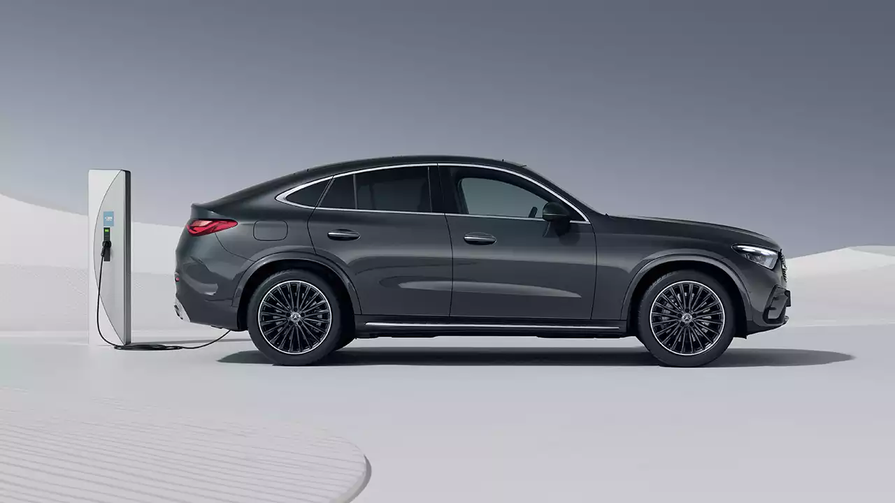 Mercedes GLC Coupé Hybride vue de côté