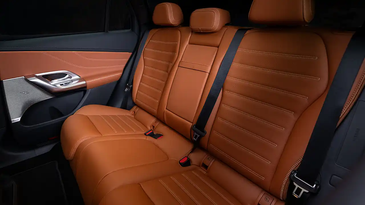 plus d'espace dans le GLC Mercedes EQ