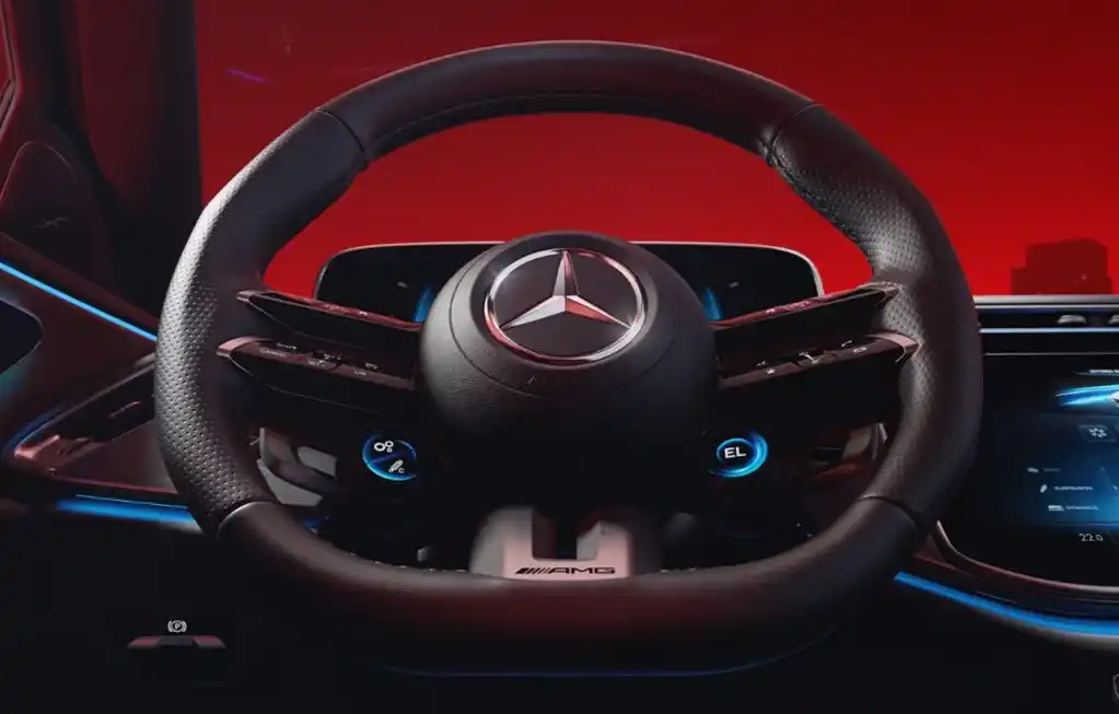 Volant Performance AMG en cuir Nappa de la Mercedes-AMG Classe E 53 break