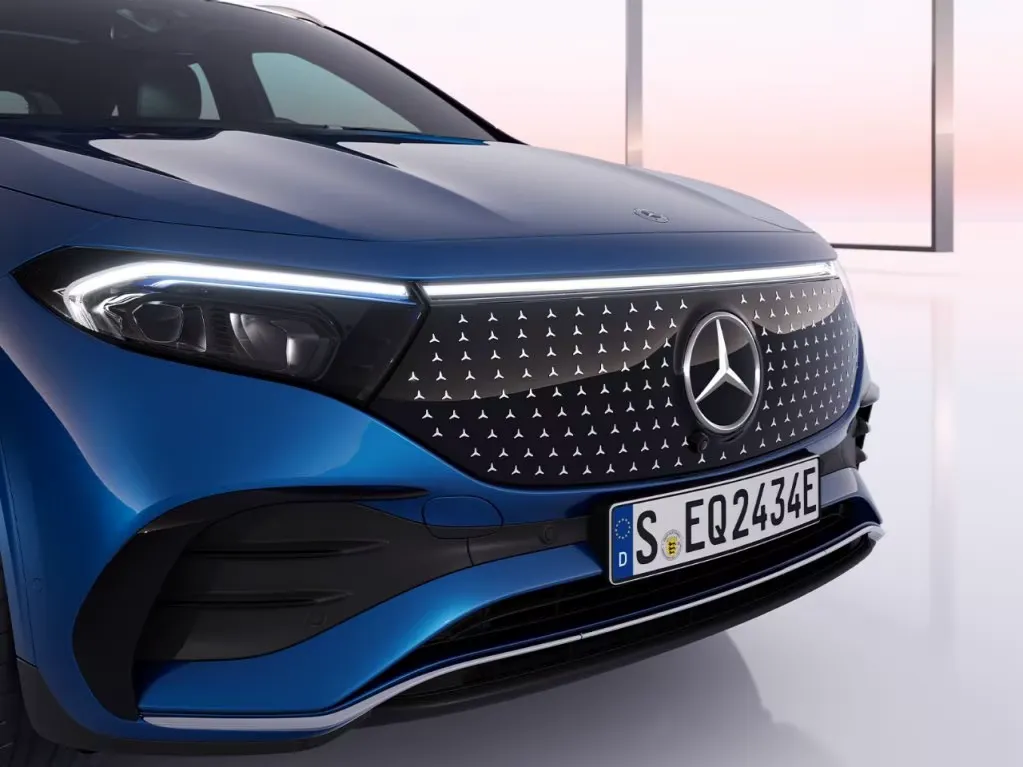 Galerie EQA mercedes-benz chevalley - Vue avant