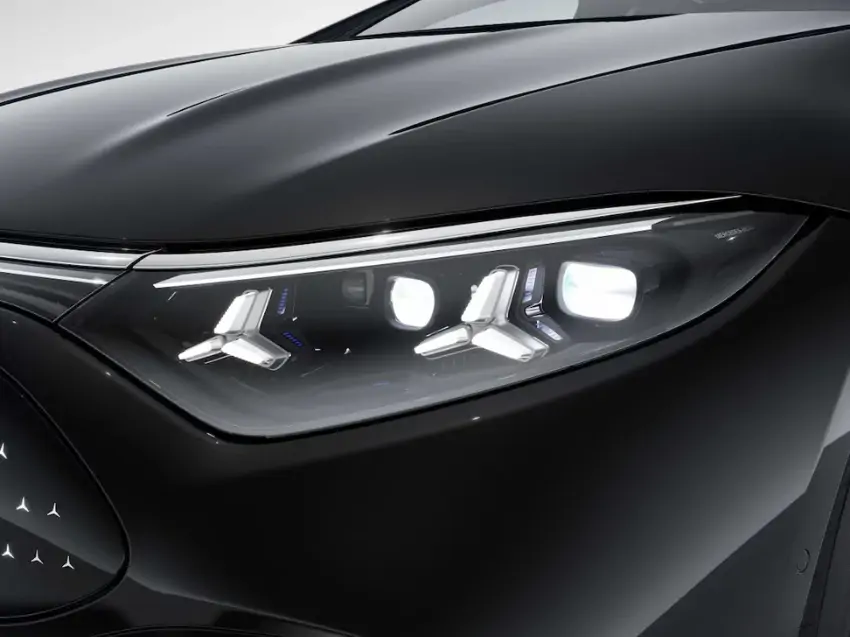 Feux Digital light de la Mercedes-Benz EQS Berline