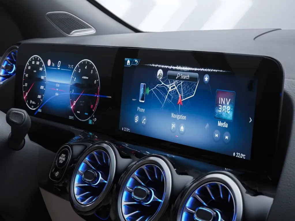 Mercedes Benz Chevalley | GLA SUV vue écran central