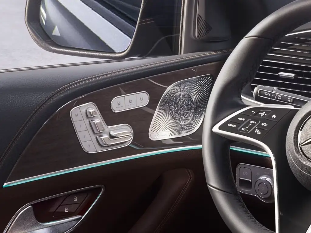 Mercedes Benz Chevalley | GLE Coupé vue boutons portière conducteur
