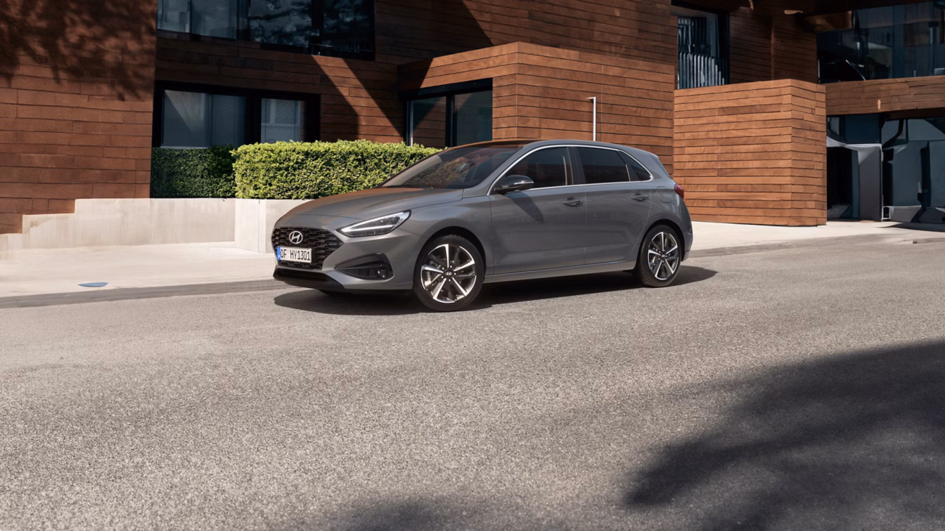 i30