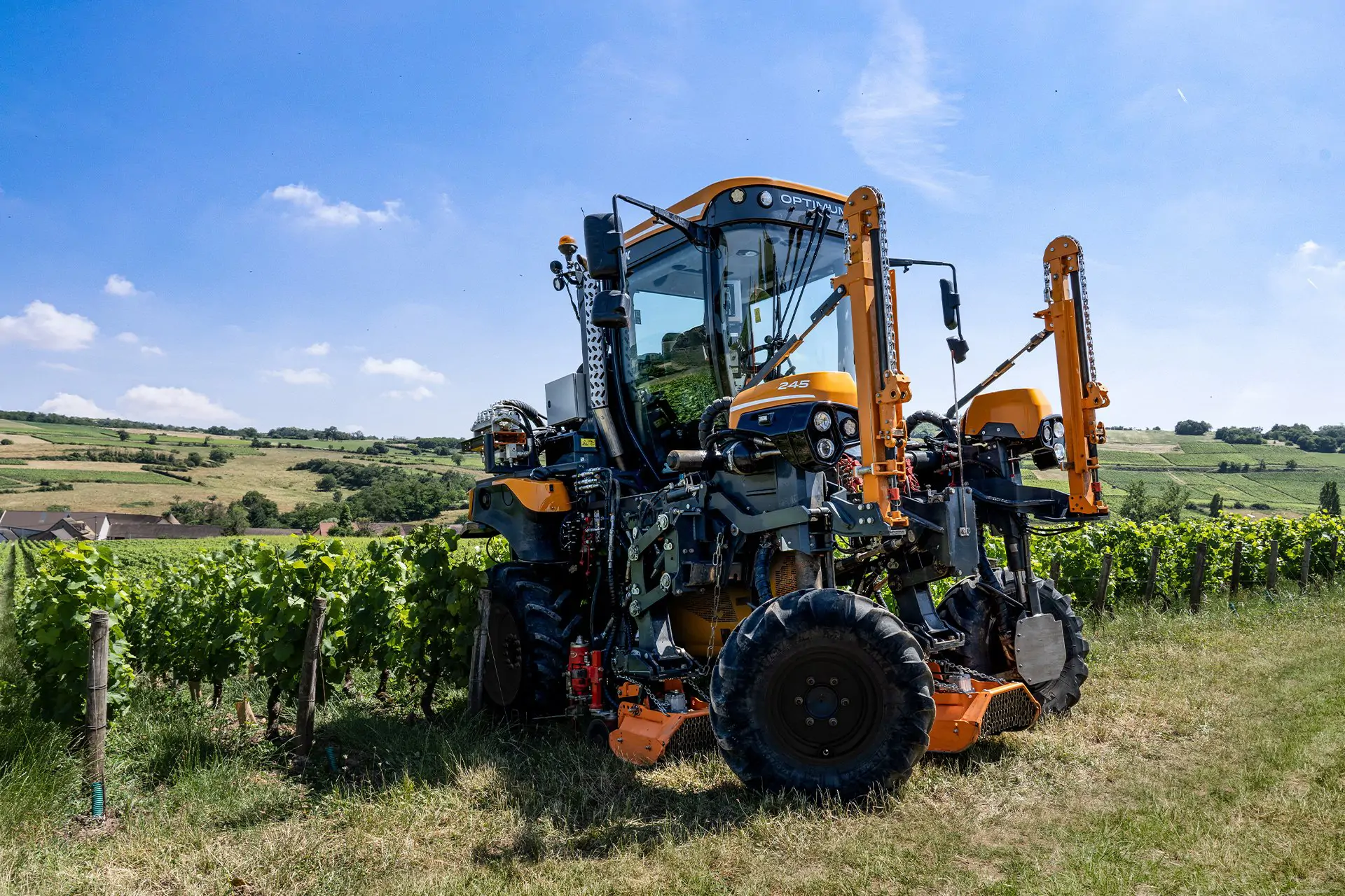 Tracteur enjambeur OPTIMUM 245