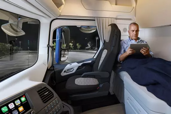 Ford Trucks Huillier - F-MAX Cabine