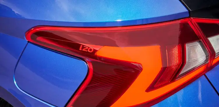 Hyundai Chevalley I20 détail feu arrière