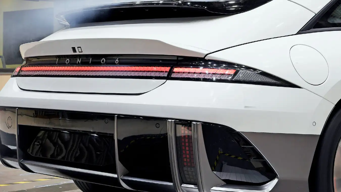 Hyundai Chevalley - Ioniq 6 vue arrière
