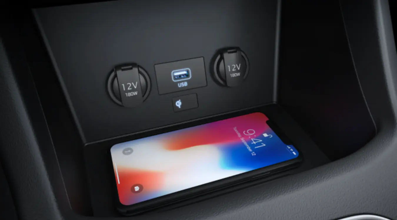 hyundai i30 N intérieur chargeur induction