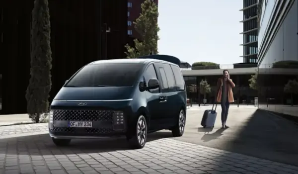 Hyundai Chevalley - Staria extérieur