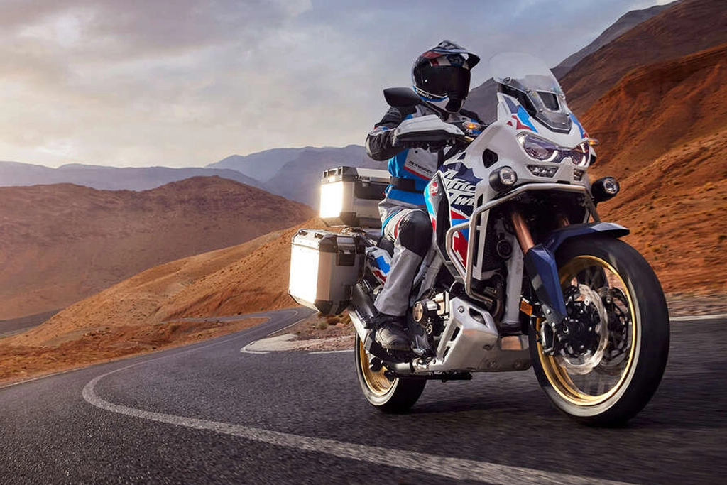 honda_africa_twin_adventure_sports_banner_947515930.webp