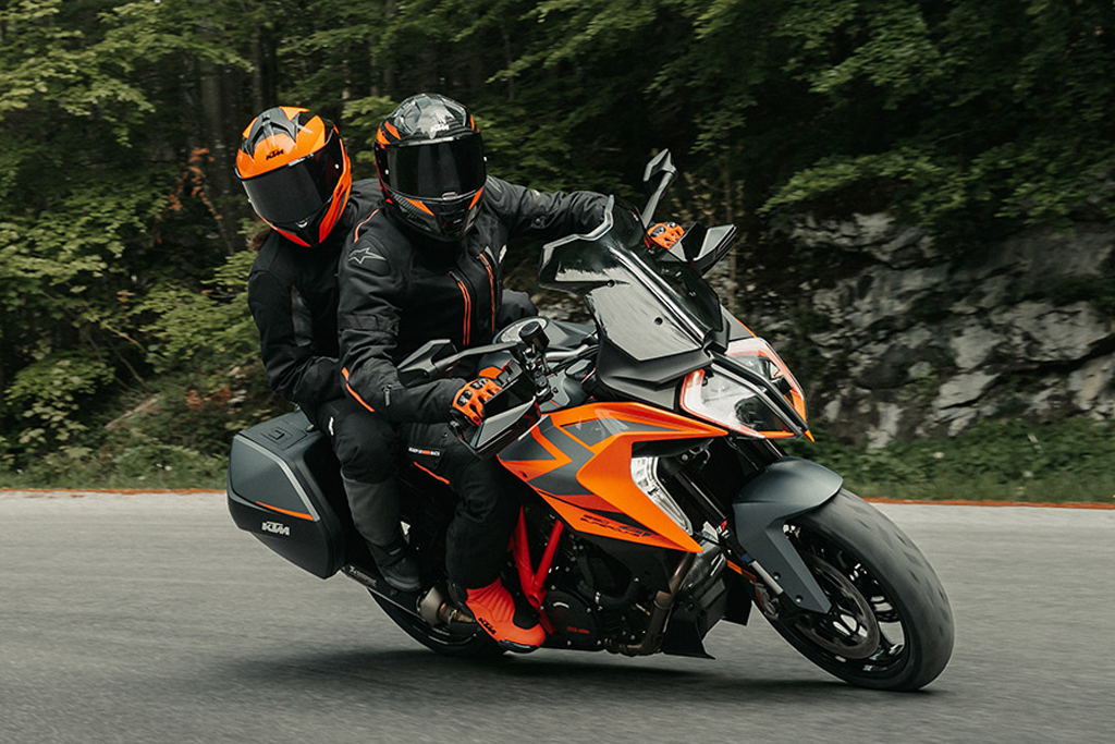 2024 KTM 1290 Super Duke GT