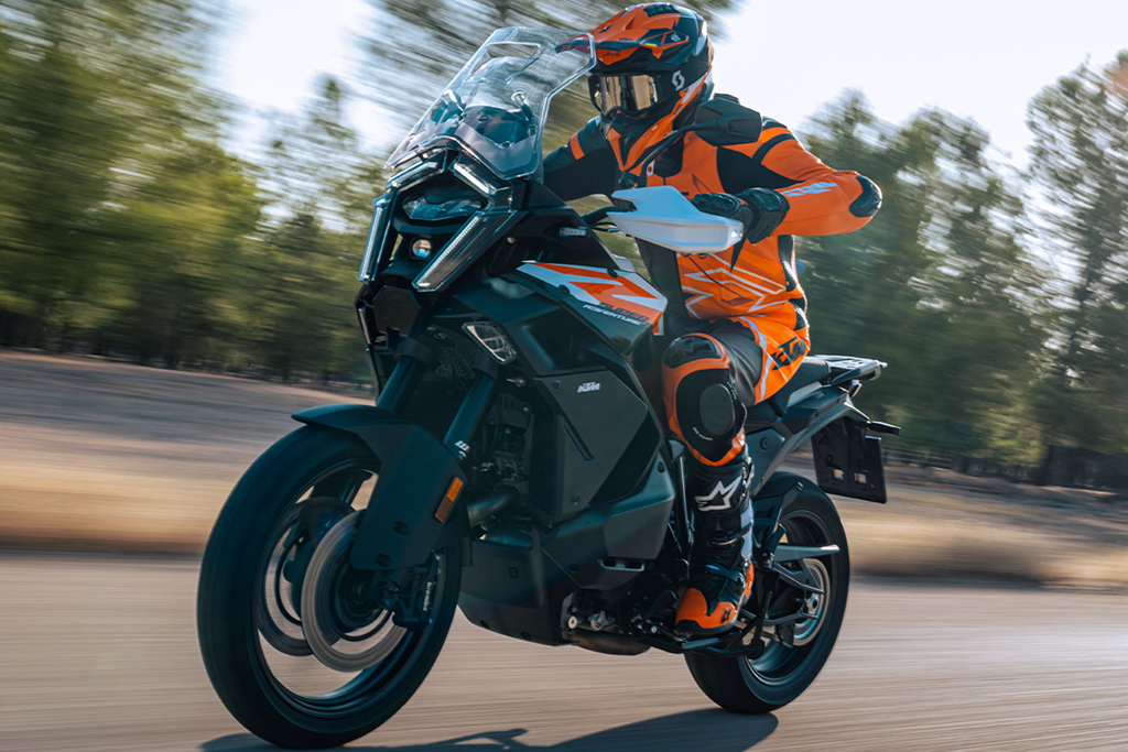 2026 KTM 1390 Super Adventure S