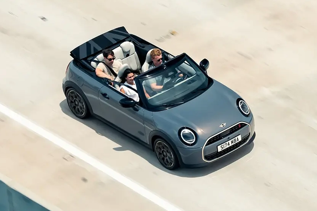 mini_cooper_cabrio_banner_565725162.webp