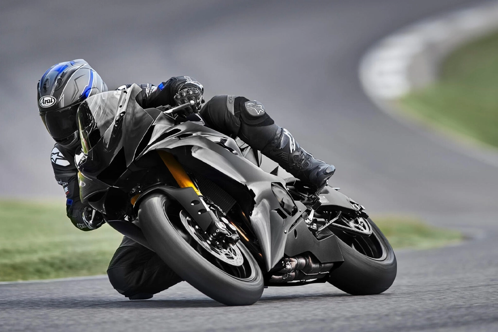 2025 R6 RACE