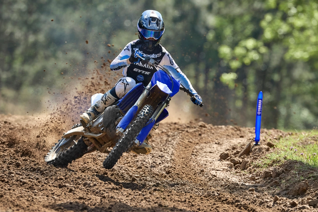 yamaha_yz250_2025_7_banner_71048940.webp