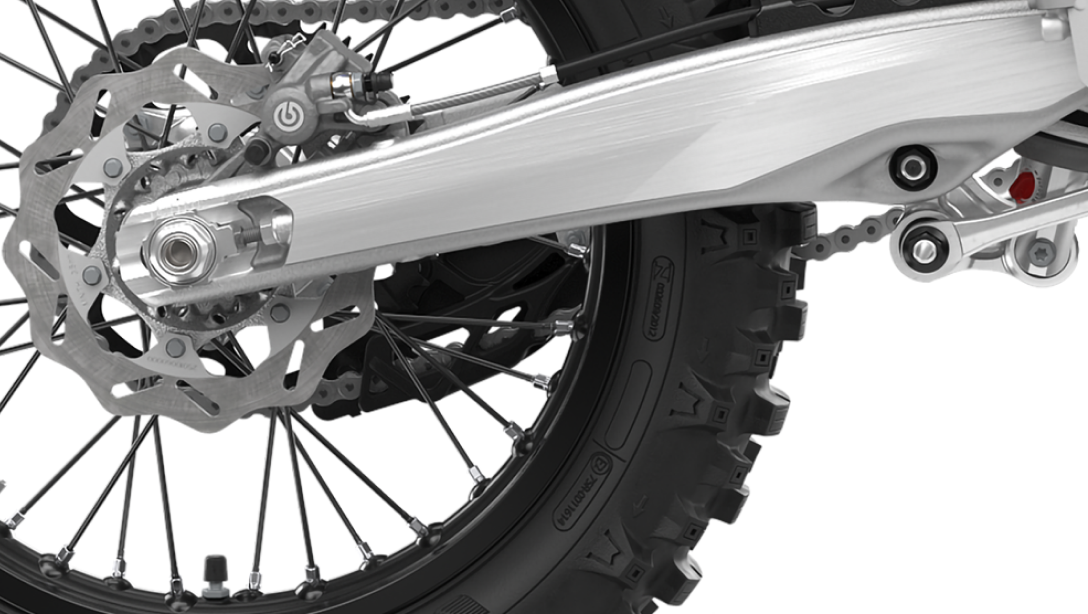 Tableau de bord et commandes de la Husqvarna TE 125 2026
