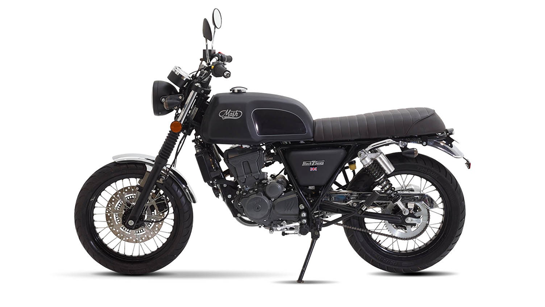 Détail du réservoir de la Mash Black Seven 125 2026 avec finition premium