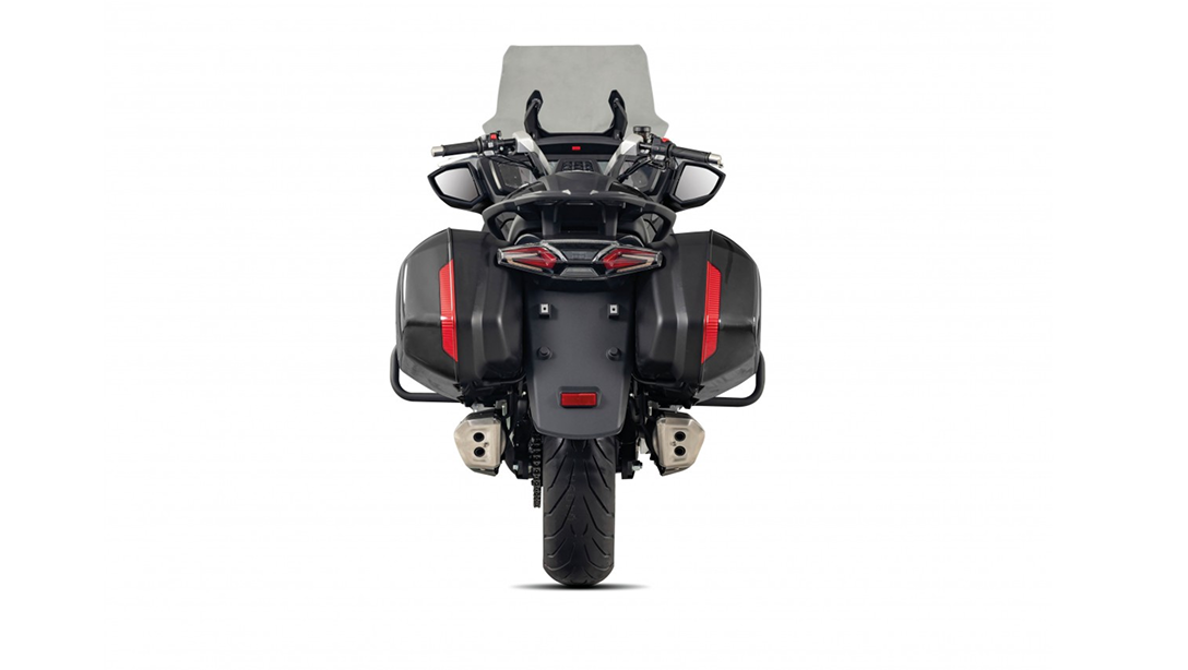 Détail du moteur diesel de la Mash GT750 2026