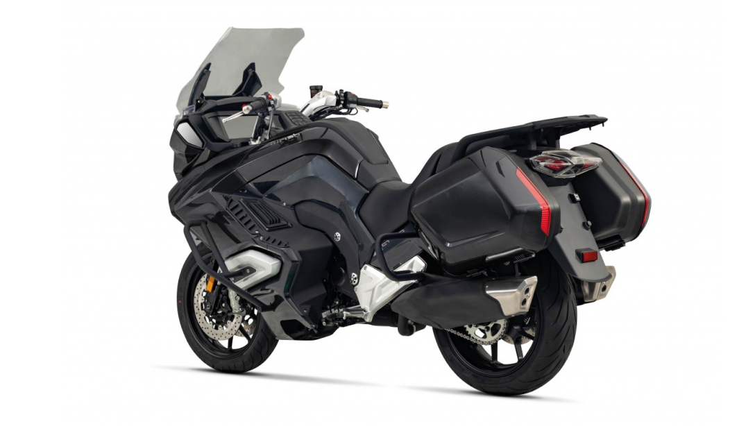 Moteur diesel de la Mash GT750 2026 en gros plan