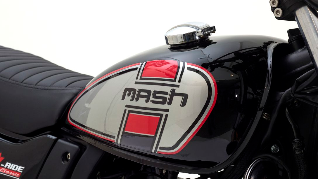 Selle et position de conduite Mash X-Ride 125 2026