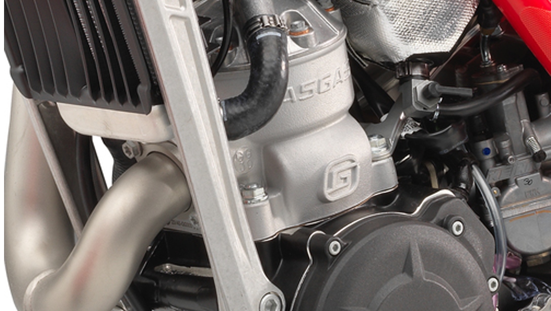 Détail du moteur 2 temps de la GASGAS TXT Racing 250 2026