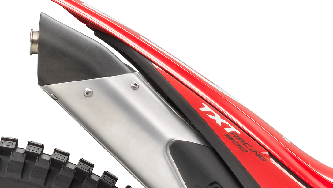 Châssis compact de la GASGAS TXT Racing 300 2026 sur terrain accidenté