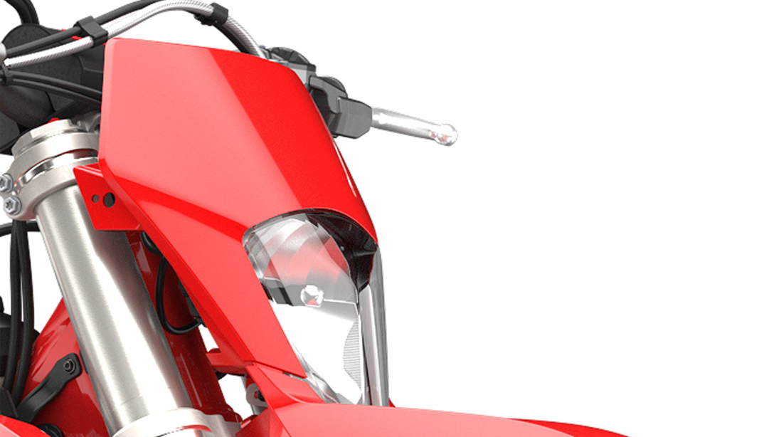Vue arrière de la GASGAS EC 350F 2026 sur piste