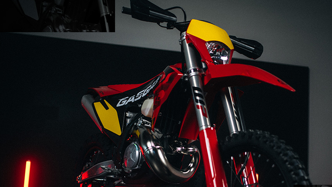Détail du moteur à injection de la GASGAS EC 300 GP 2026