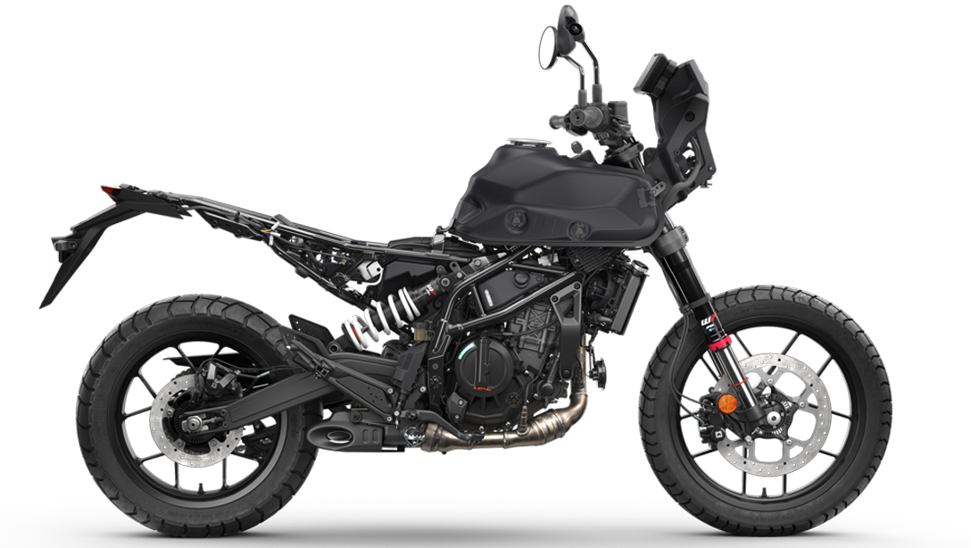 Vue latérale de la 2026 KTM 390 Adventure X sur route