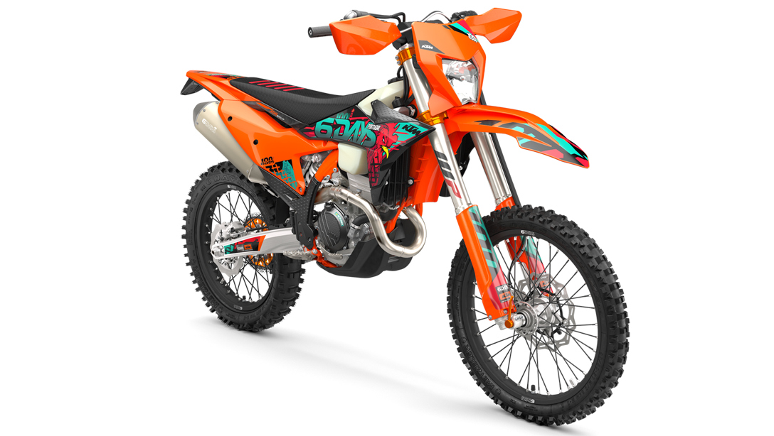 Edition limitée KTM 350 EXC-F 6DAYS 2026 vue de près