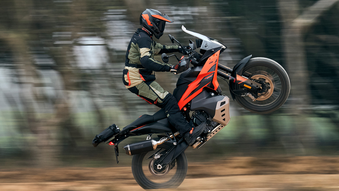 Tableau de bord digital de la 2026 KTM 790 Adventure