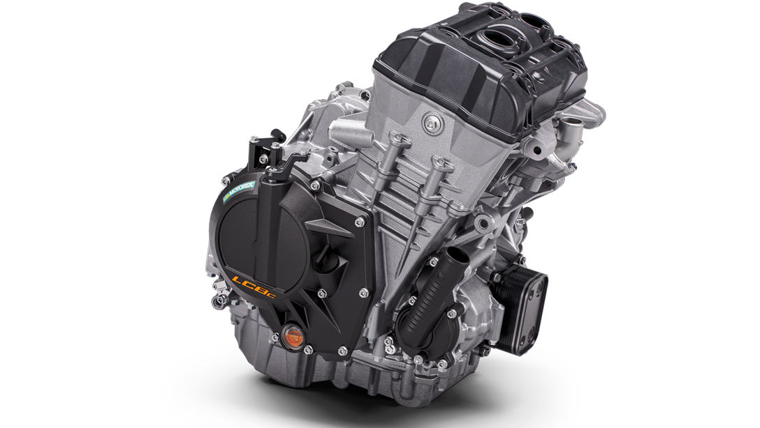Vue de trois-quarts avant de la KTM 990 Duke R 2026 sur route