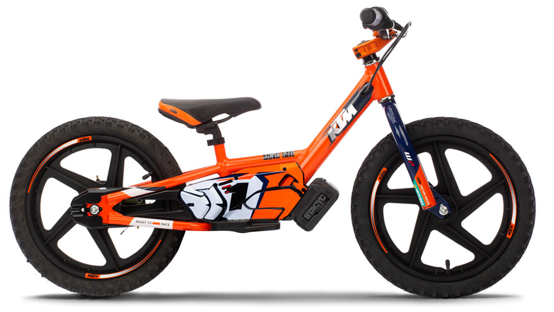 Zoom sur la roue avant de la KTM SX-E 1.16