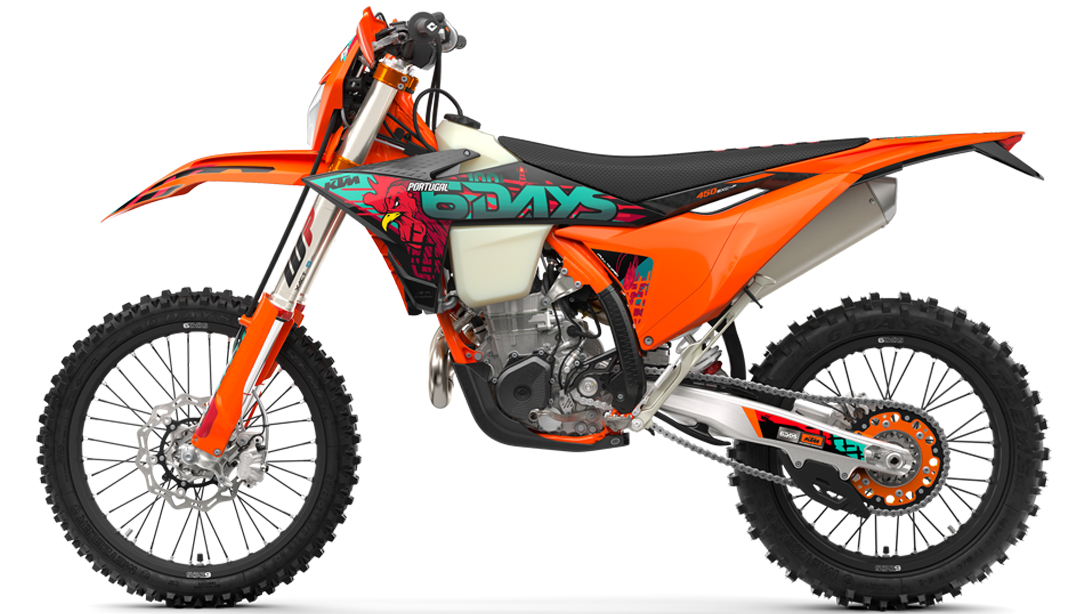 Détail du tableau de bord et des commandes de la KTM 450 EXC-F 6DAYS 2026