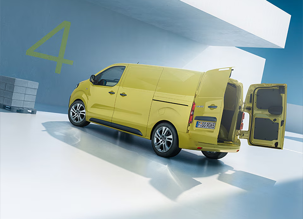 Profil latéral de l’Opel Vivaro en extérieur